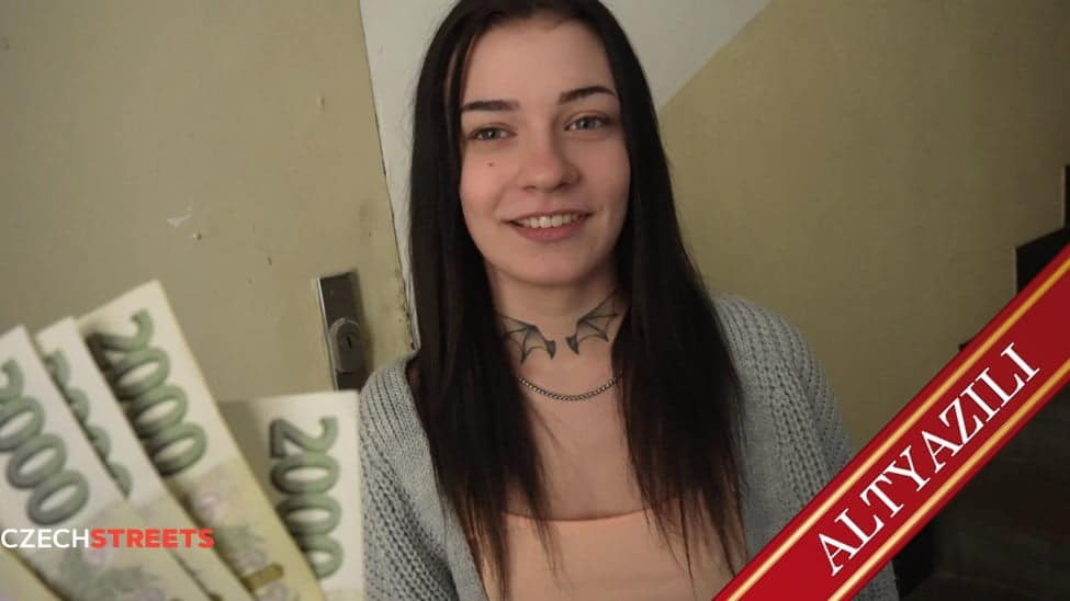 Okulda Orospuluk Yapan Üvey Kızına En Ağır Cezayı Veriyor